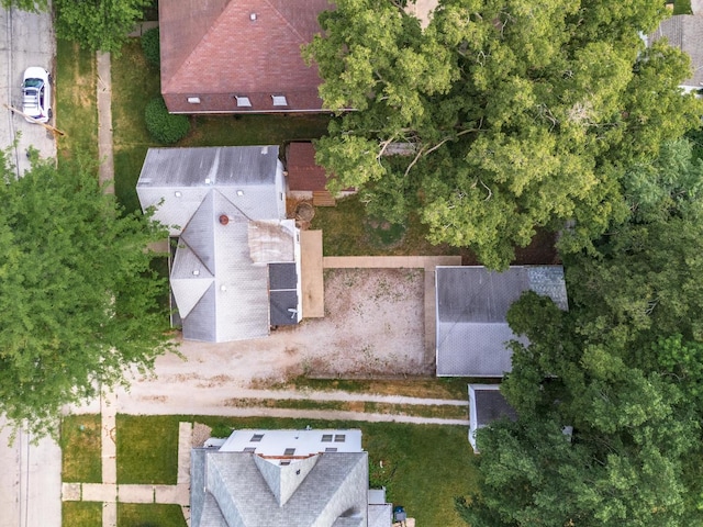 616 N Main St, Pontiac, IL 61764 - aerial view of property and surrounding area