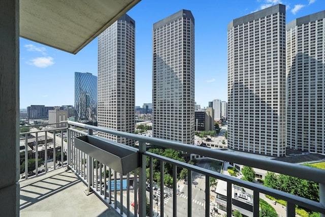 125 S Jefferson St Unit 1702, Chicago, IL 60661 - balcony featuring a view of city