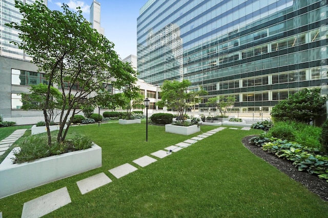 125 S Jefferson St Unit 1702, Chicago, IL 60661 - view of property's community featuring a lawn