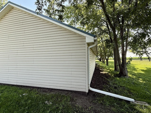 214 S Rising Rd, Champaign, IL 61822 - view of property exterior with a lawn