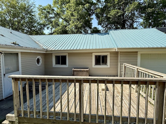 214 S Rising Rd, Champaign, IL 61822 - deck featuring a garage
