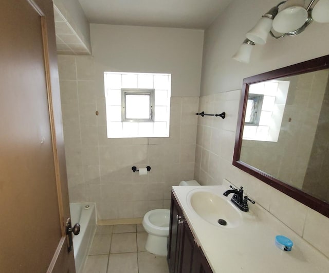 2221 Home Ave, Berwyn, IL 60402 - bathroom with vanity, tile patterned floors, a bathtub, and tile walls