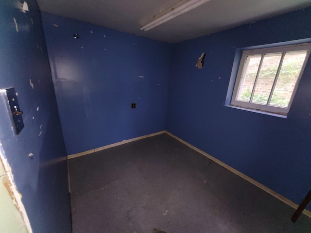 2221 Home Ave, Berwyn, IL 60402 - carpeted spare room featuring baseboards