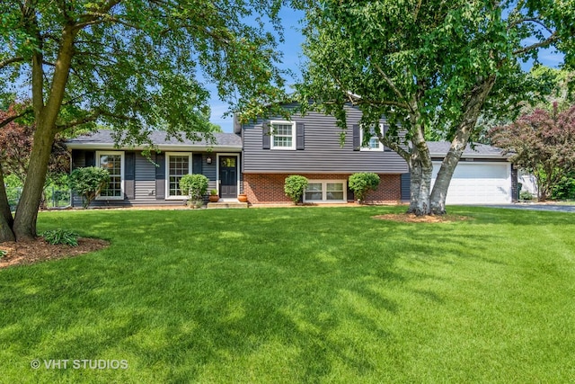 11S502 Walter Ln, Naperville, IL 60564 - photo 2