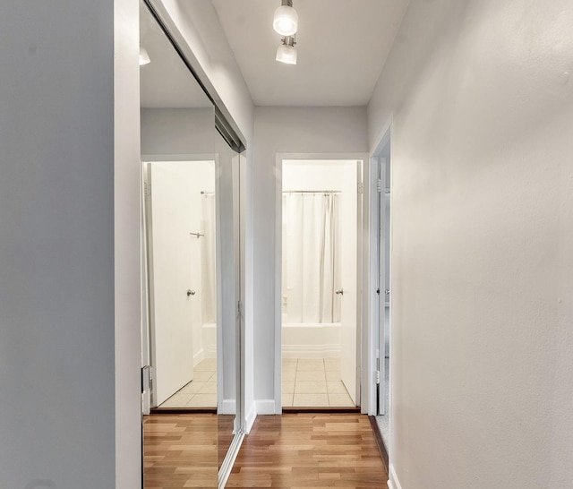 4960 N Marine Dr Unit 616, Chicago, IL 60640 - hallway with light wood finished floors