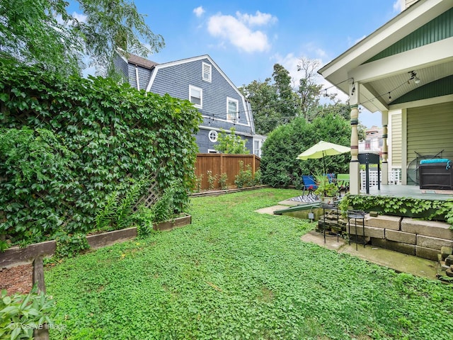 442 Du Page St, Elgin, IL 60120 - view of yard with a patio area