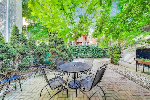 3117 N Orchard St Unit Ge, Chicago, IL 60657 - view of patio / terrace featuring outdoor dining space