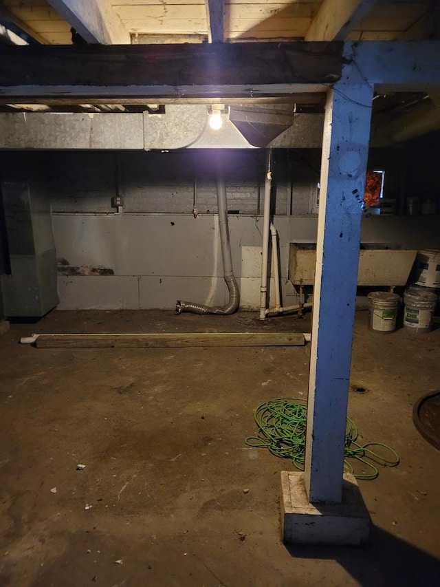 7655 S Clyde Ave, Chicago, IL 60649 - view of unfinished basement