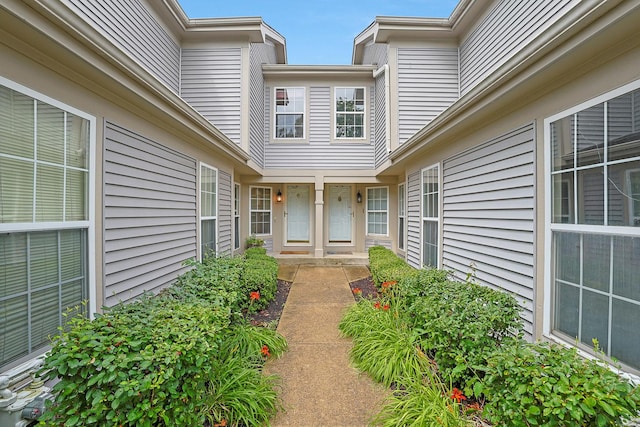 874 Dandridge Ct, Elgin, IL 60120 - property entrance