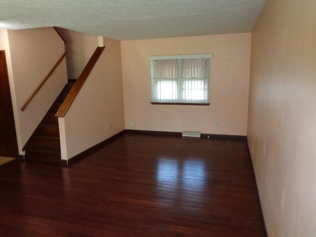 1721 Nixon Ct, Rockford, IL 61108 - photo 9