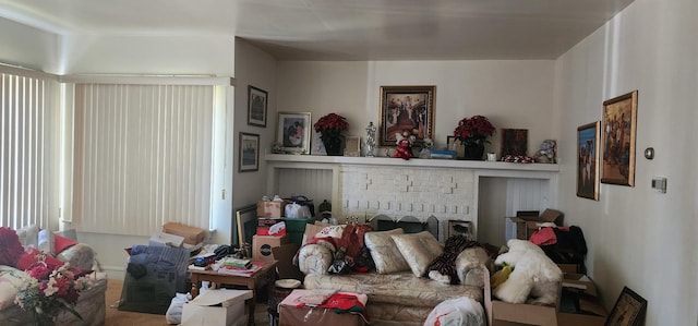 9325 S Loomis St, Chicago, IL 60620 - view of carpeted living area