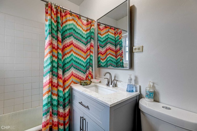 2832 N Mozart St, Chicago, IL 60618 - full bathroom featuring vanity and shower / bathtub combination with curtain