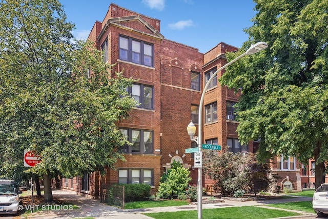 2606 W Ainslie St Unit 3E, Chicago, IL 60625 - photo 2
