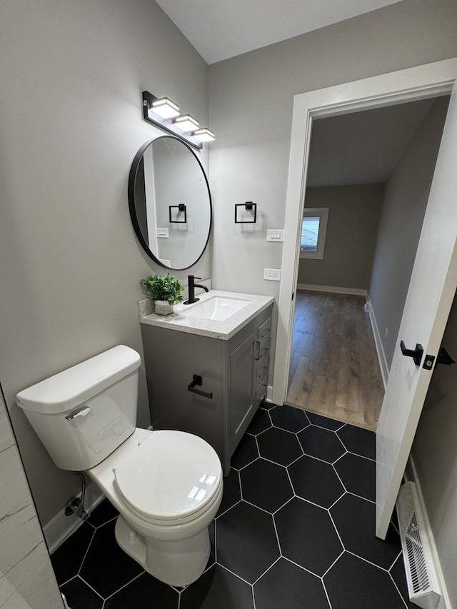 626 E 194th St, Glenwood, IL 60425 - bathroom featuring vanity and tile patterned flooring