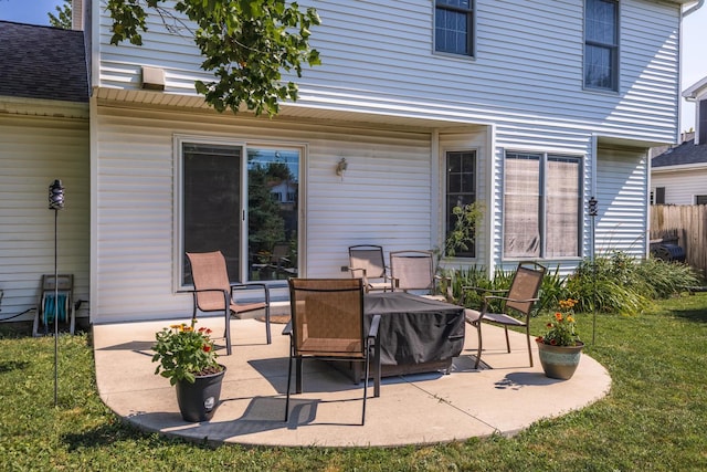 2805 Polo Rd, Bloomington, IL 61704 - view of patio