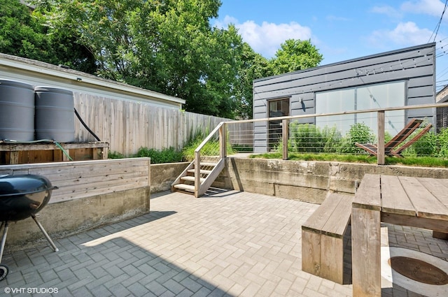 1510 W Cullerton St, Chicago, IL 60608 - view of patio with grilling area and stairway