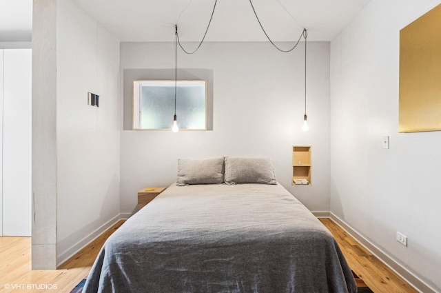 1510 W Cullerton St, Chicago, IL 60608 - bedroom featuring wood finished floors and baseboards