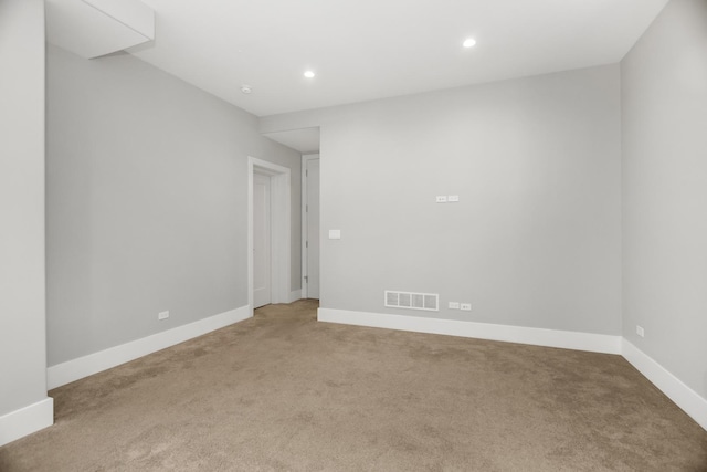 4133 N Kenmore Ave Unit 1N, Chicago, IL 60613 - spare room featuring light colored carpet and recessed lighting