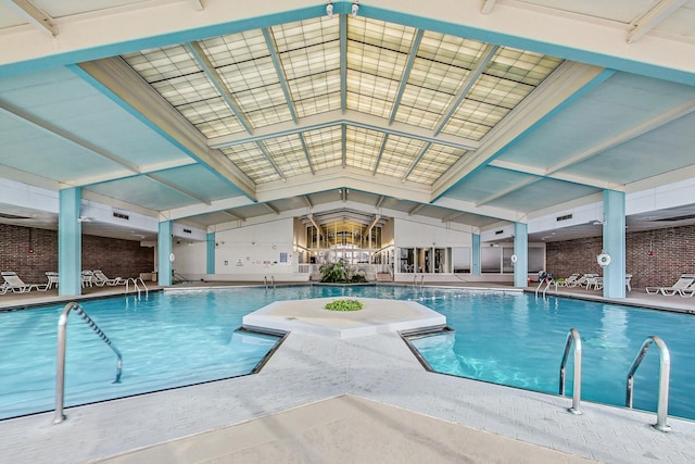 3843 Appian Way, Glenview, IL 60025 - view of indoor community pool