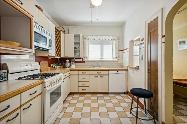 2109 W Jarvis Ave Unit 1, Chicago, IL 60645 - photo 17