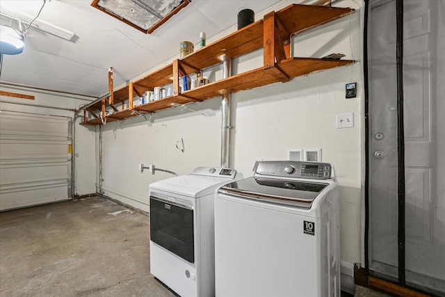 1807 Broadmoor Dr, Champaign, IL 61821 - laundry area with washing machine and dryer and a garage