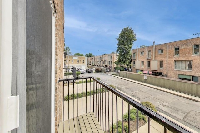 108 Bishop Quarter Ln, Oak Park, IL 60302 - balcony featuring a residential view