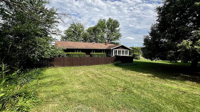 16179 Greenland Dr, Morrison, IL 61270 - view of yard