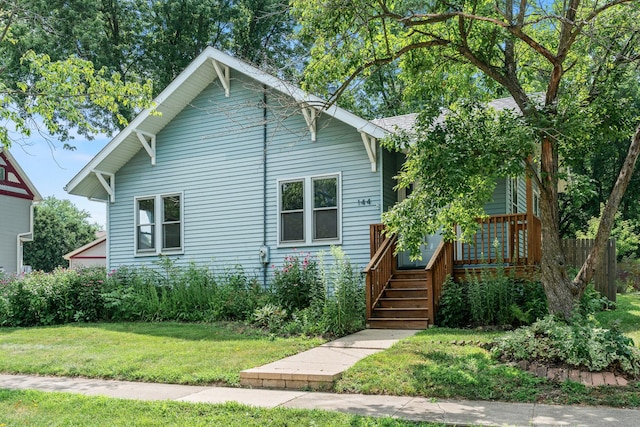 144 Greenley St, Woodstock, IL 60098 - bungalow with a front yard