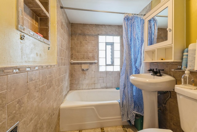 22427 Ridgeway Ave, Richton Park, IL 60471 - full bath with tile walls and shower / bath combo with shower curtain