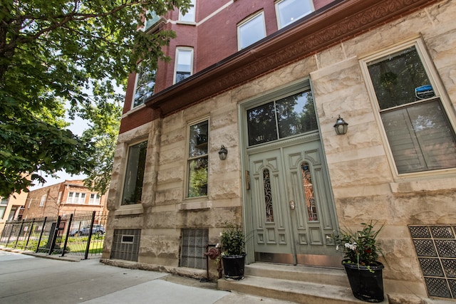 921 N Campbell Ave Unit 4N, Chicago, IL 60622 - photo 1