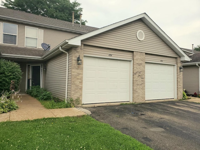 434 Amphitheater Dr, Rockford, IL 61107 - photo 1