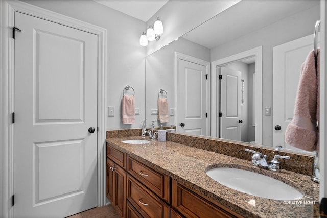 3704 Heathmoor Dr, Elgin, IL 60124 - bathroom featuring double vanity