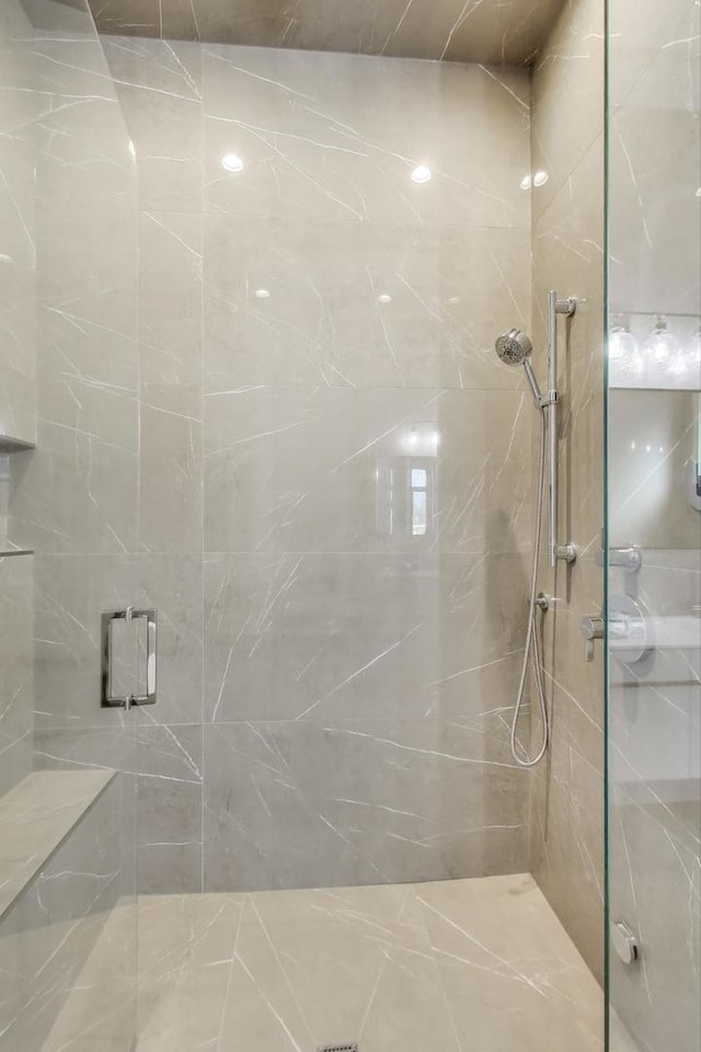2405 W Iowa St Unit 405, Chicago, IL 60622 - full bathroom featuring a stall shower