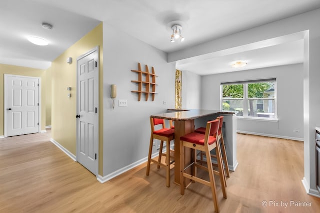 1521 E Baronet Ln, Palatine, IL 60074 - dining area featuring light wood-type flooring