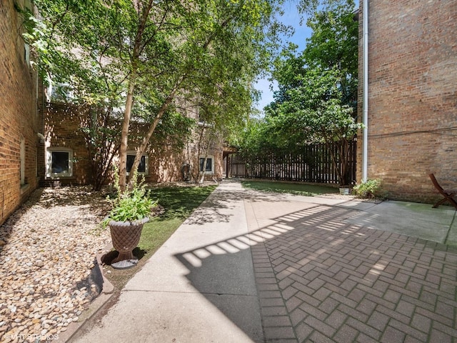 3607 N Bosworth Ave Unit 3, Chicago, IL 60613 - view of patio / terrace