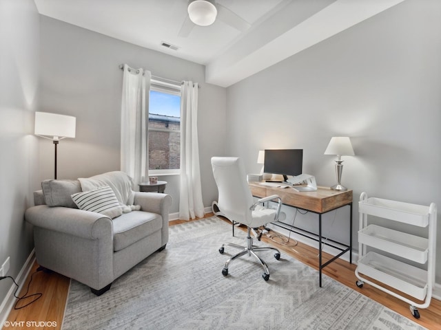 3607 N Bosworth Ave Unit 3, Chicago, IL 60613 - home office with wood finished floors and a ceiling fan