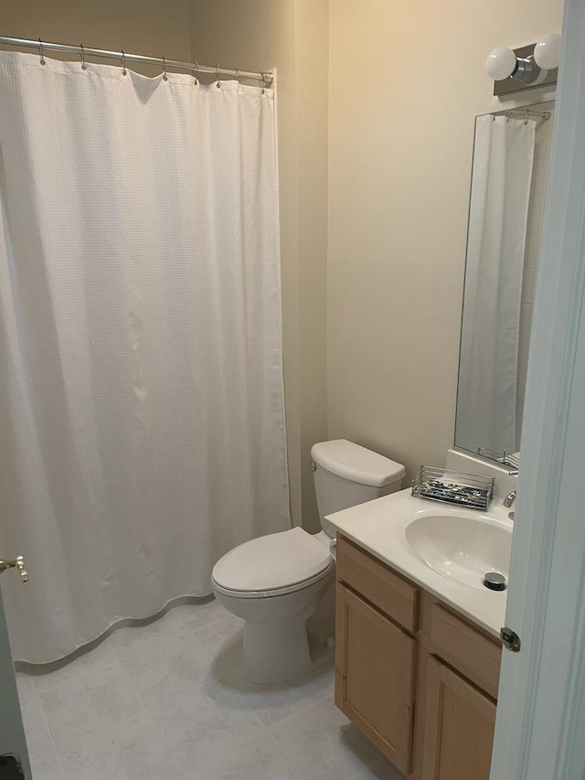 21024 W Walnut Ln, Plainfield, IL 60544 - full bath with vanity and curtained shower