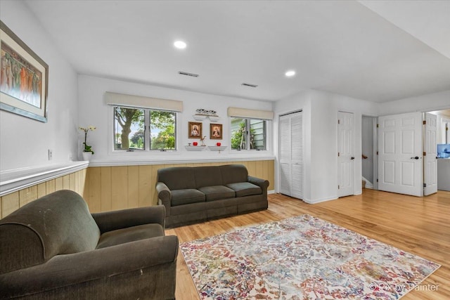 404 Kensington Dr, Mchenry, IL 60050 - living area with wood finished floors and recessed lighting