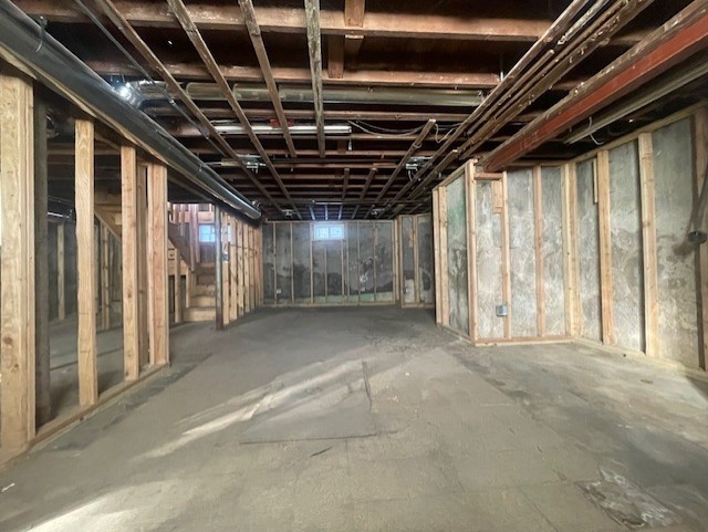 9520 S Sacramento Ave, Evergreen Park, IL 60805 - view of below grade area