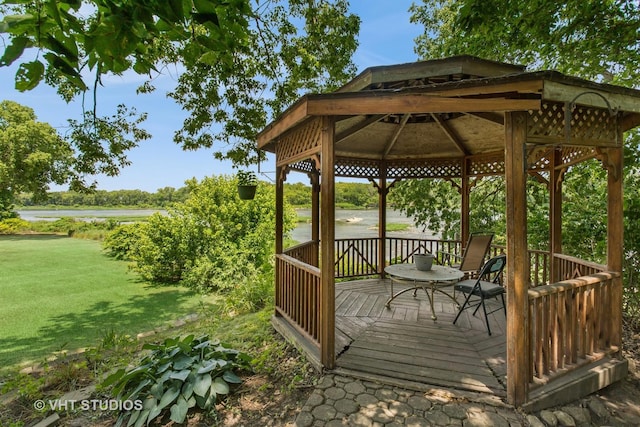 29625 N Readman Ln, Wilmington, IL 60481 - wooden deck featuring a gazebo and a yard