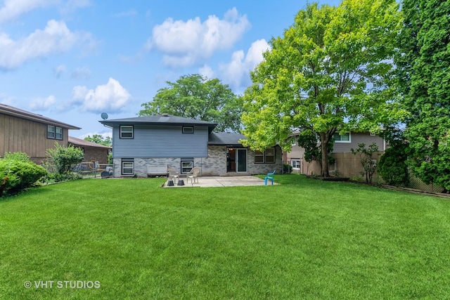 218 Poston Rd, Willow Springs, IL 60480 - back of property with a patio