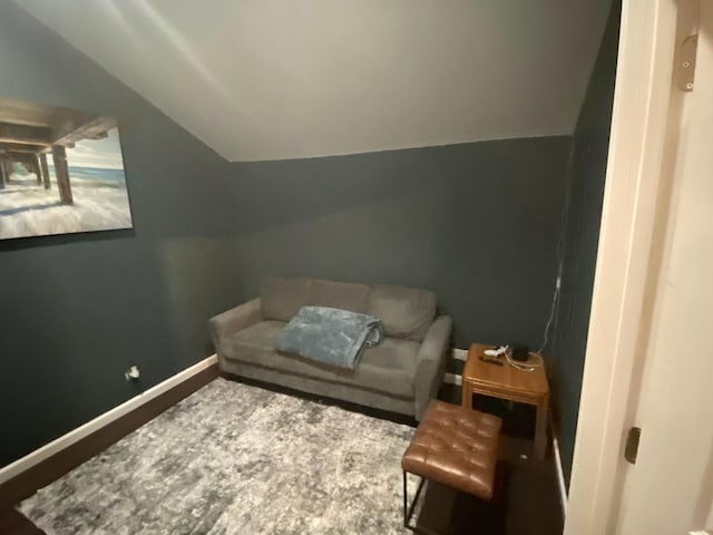 1014 Rockport Dr, Carol Stream, IL 60188 - sitting room with lofted ceiling and baseboards