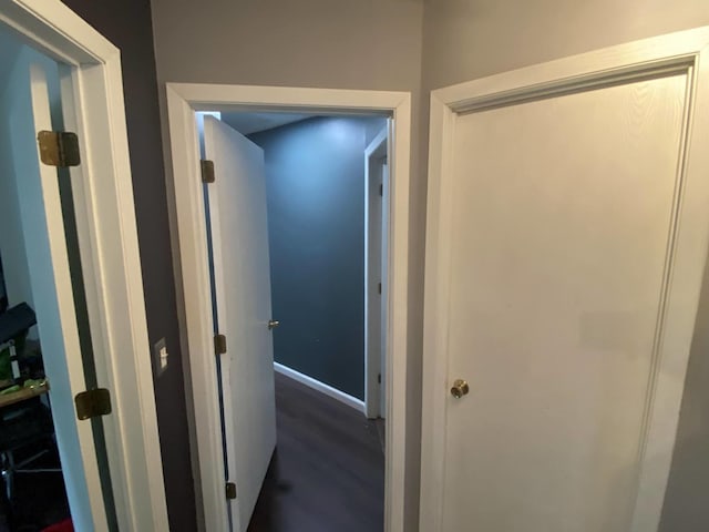 1014 Rockport Dr, Carol Stream, IL 60188 - hall with baseboards and dark wood-style floors