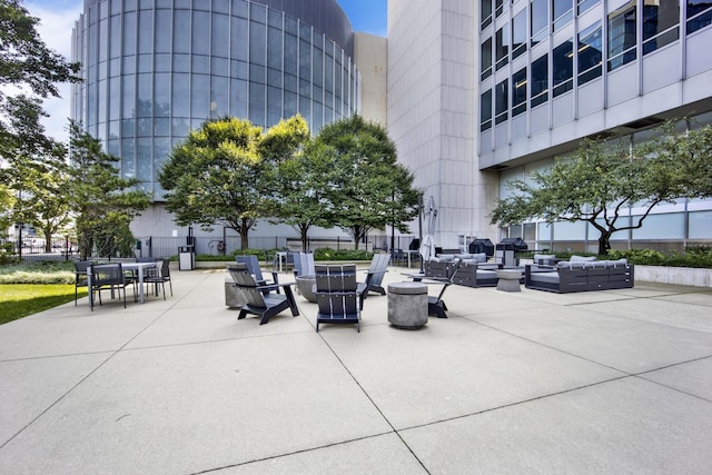 500 W Superior St Unit 1207, Chicago, IL 60654 - view of community featuring a patio and an outdoor living space