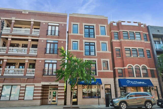 2730 N Lincoln Ave Unit 2, Chicago, IL 60614 - photo 1