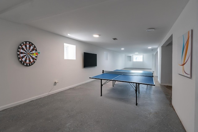 4826 W Potomac Ave, Chicago, IL 60651 - recreation room with baseboards and recessed lighting