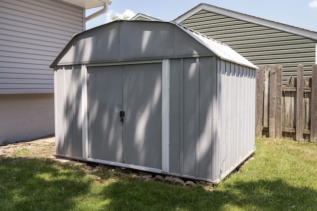 509 Waverly Ave, Streamwood, IL 60107 - view of shed