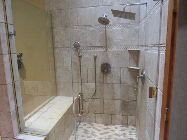 24099 W Haidi Ln, Lake Villa, IL 60046 - full bathroom featuring a shower stall