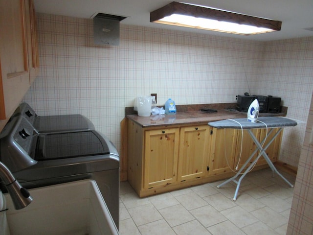 24099 W Haidi Ln, Lake Villa, IL 60046 - laundry room featuring washer / clothes dryer