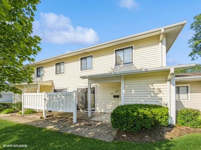 325 Bayview Pt, Schaumburg, IL 60194 - back of house